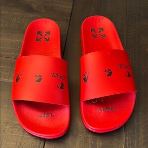Off White TM Logo Slider in Black & Red
Brand New Mens size 43 (9.5)